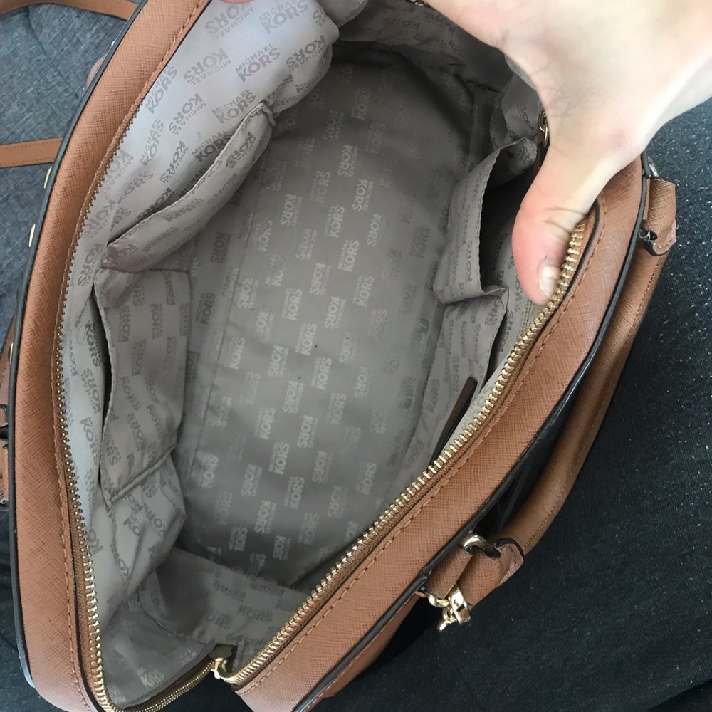 Michael Kors“Sandrine stud” Brown leather satchel - Picture 4 of 4